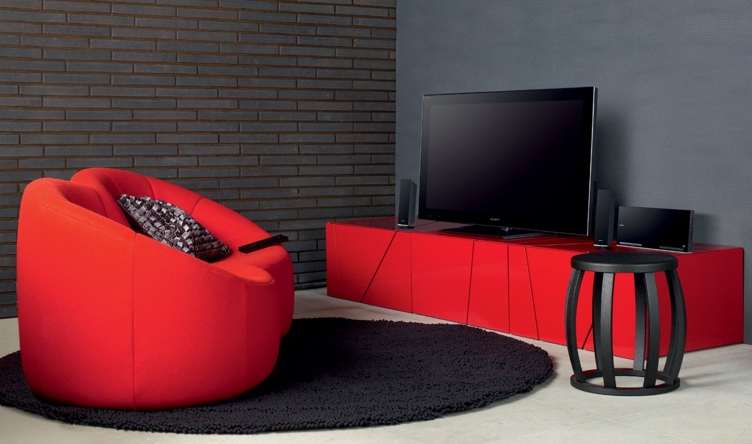 UHD-TV: Große Fernseher in kleinen Zimmern – der optimale Sitzabstand